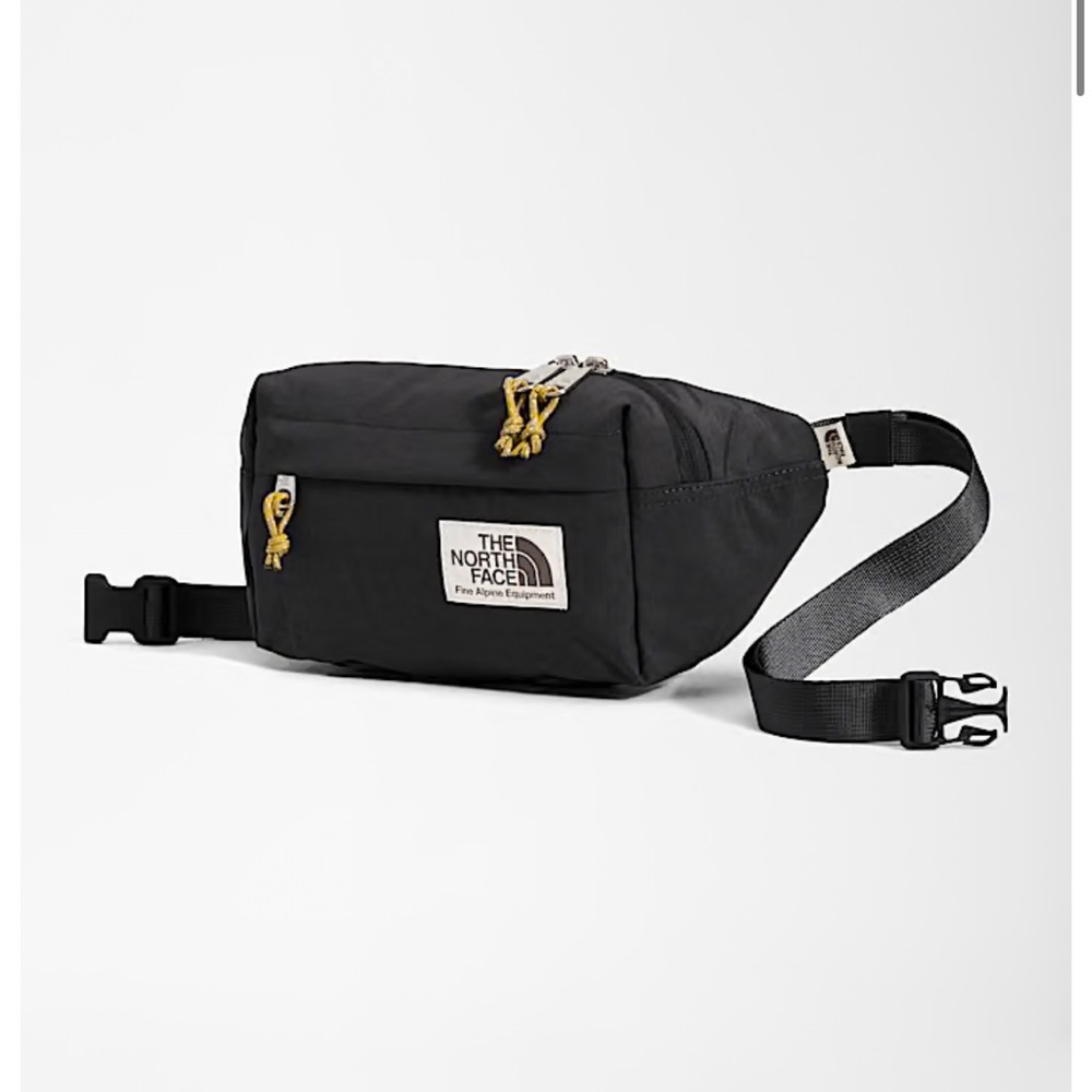 NWT The North Face Berkeley Lumbar - Black